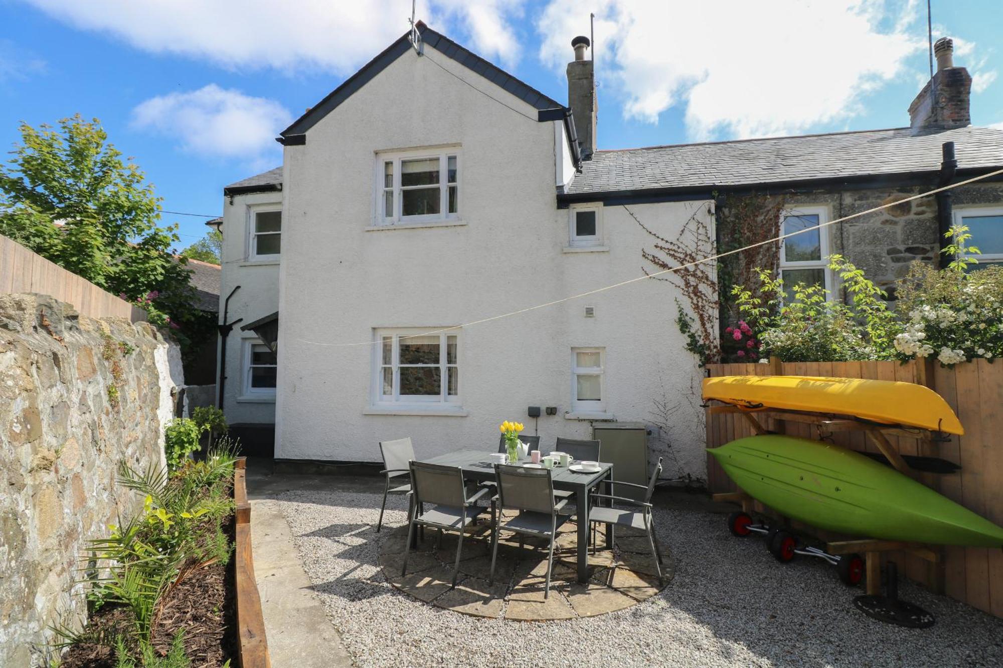 2 Chapel Place Mousehole Exterior photo